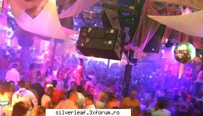 Pacha Ibiza Volume 2 - CD1 - The Main Room - mixed by David Morales (Def - Electronic Music